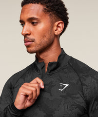 Geo Seamless 1/4 Zip