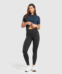 Everyday Seamless T-Shirt