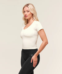 Everyday Seamless Tight Fit Crew Neck Tee