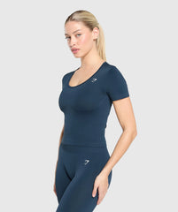 Everyday Seamless Tight Fit Crew Neck Tee