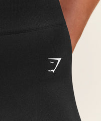 Everyday Seamless Flared Legging